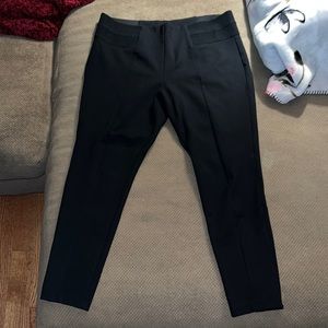 Brand new without tags: gently loved. XL worthington pants